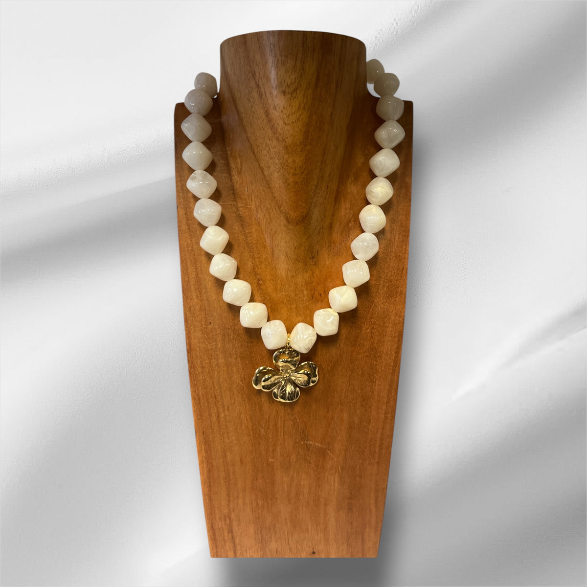 Chunky Clover Necklace