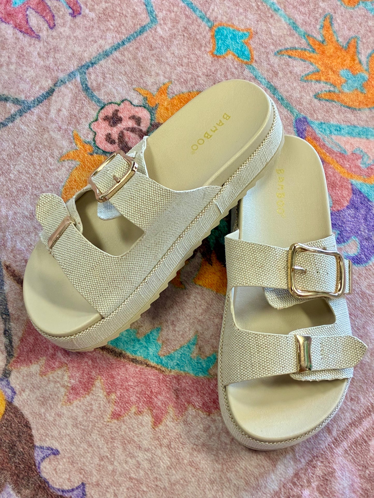 Luxe Linen Slide