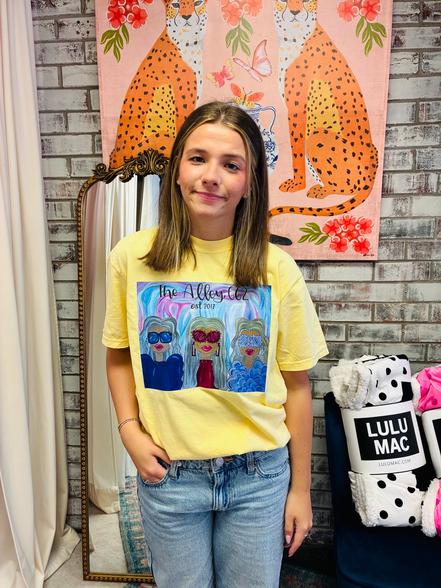 The Alley 662 Tee