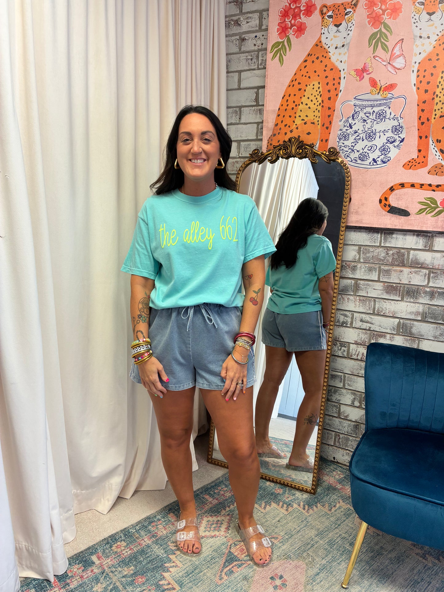The Alley 662 Tee