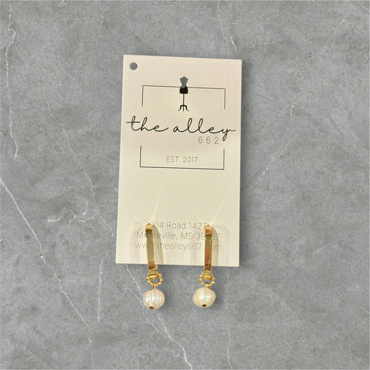 Pearl Dangle Earring