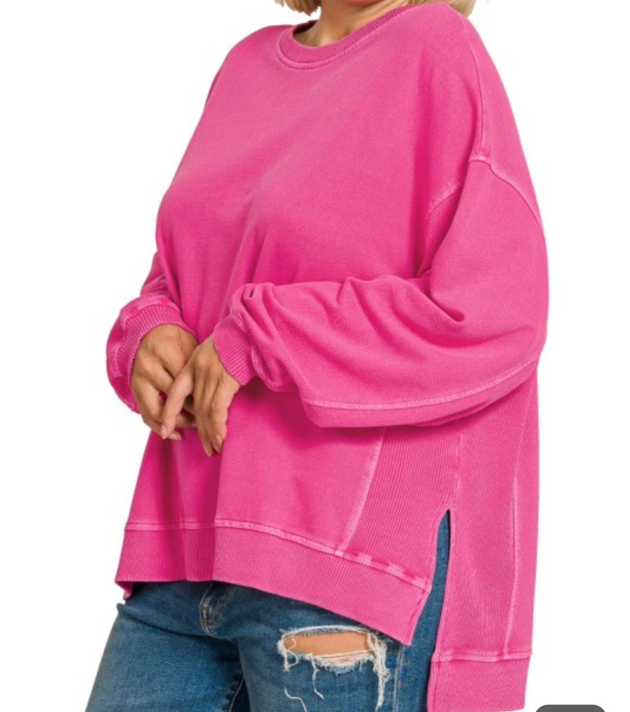 Curvy Chloe Pullover