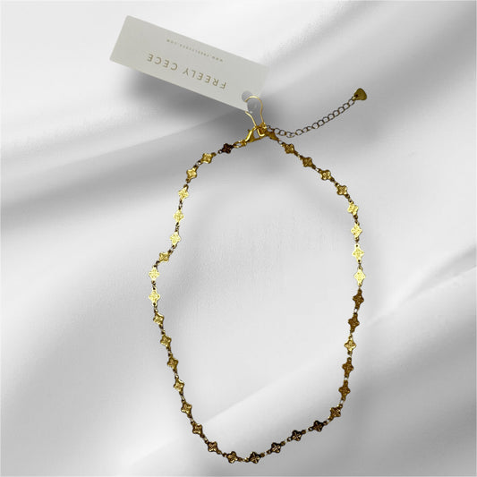 Textured Clover Chain Necklace