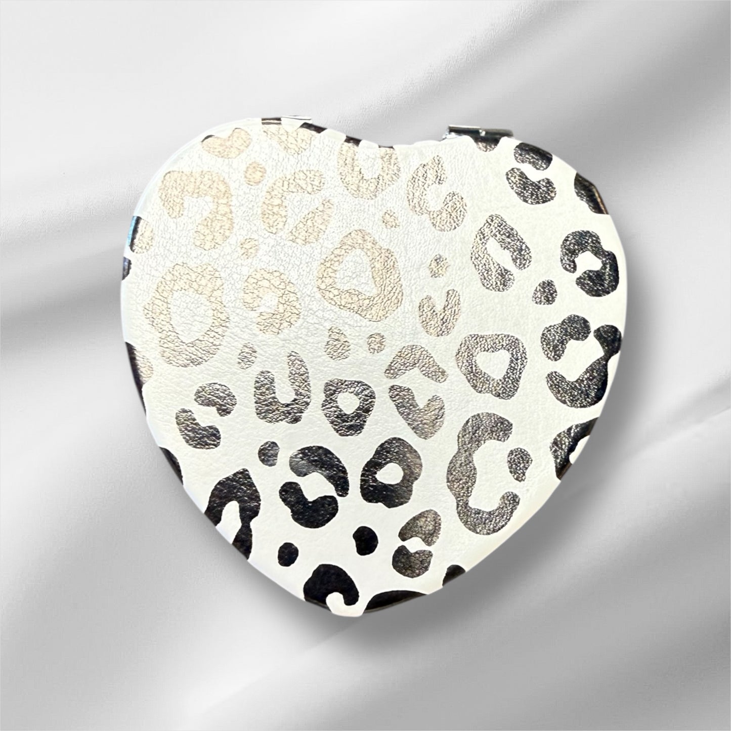 Compact Mirror