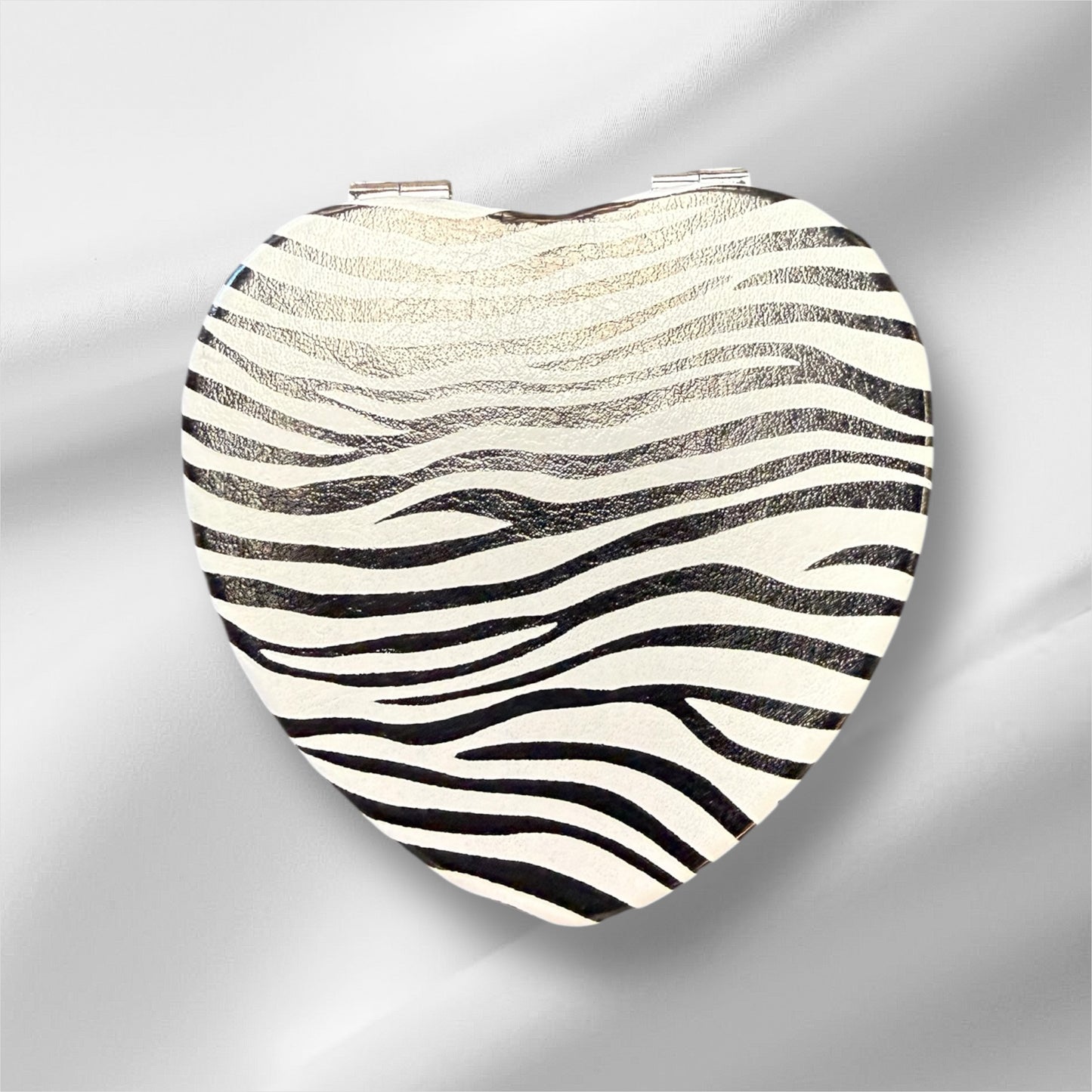 Compact Mirror