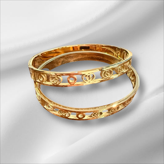 Oval Gold Bangle
