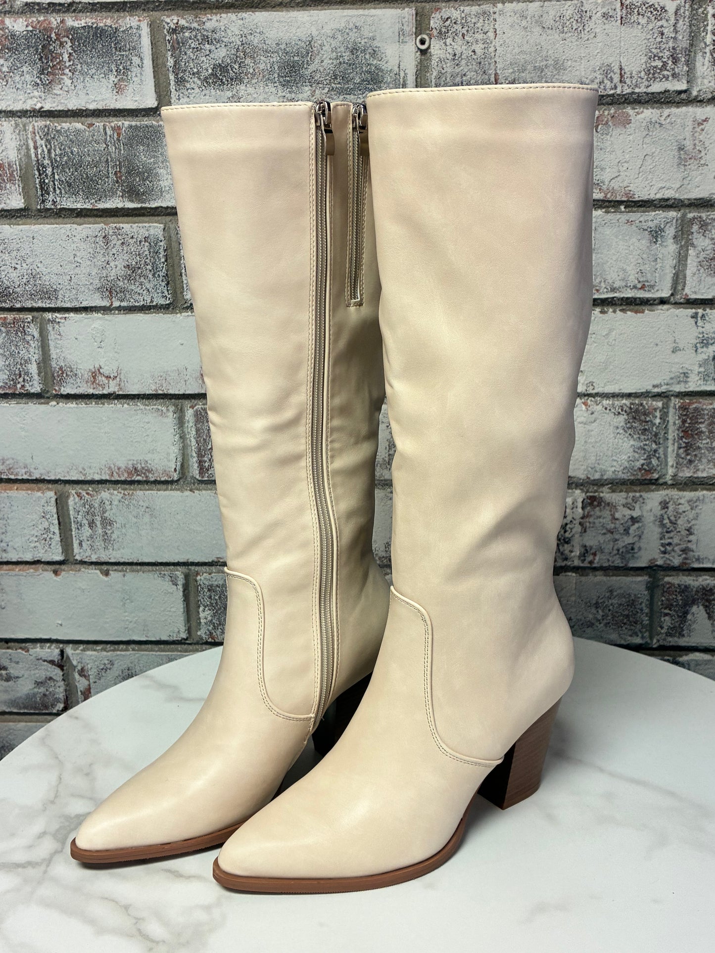 Beth Boots